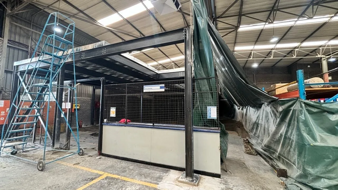 EagleBurgmann - Warehouse: EagleBurgmann warehouse material — interior steelwork